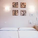 Bequer, Amplio Y Luminoso Vut1035as 公寓