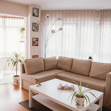 Bequer, Amplio Y Luminoso Vut1035as Apartamento